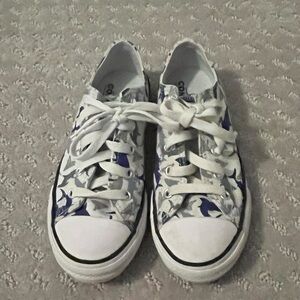 Chuck Taylor’s Converse Size 1 - Shark Shoes